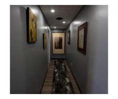 Salon spa luxueux, bonne clientèle, cherche hôtesse - MTL